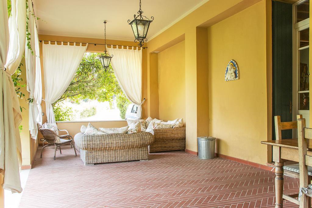 La Villa Del Lago San Felice del Benaco Bagian luar foto