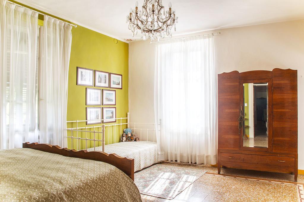 La Villa Del Lago San Felice del Benaco Bagian luar foto